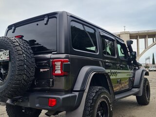 2018 Jeep Wrangler IV (JL), чёрный, 4290000 рублей, вид 5