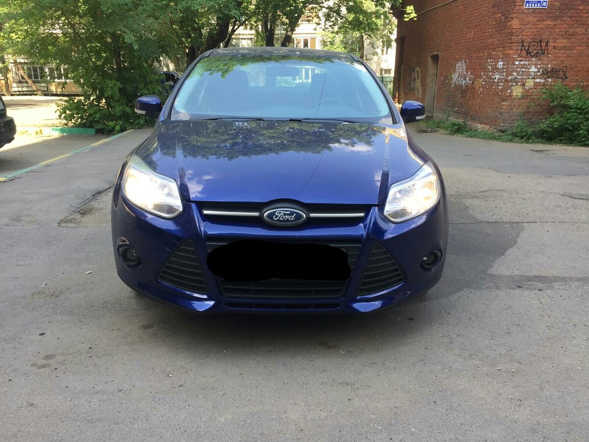 Ford Focus 3 темно синий