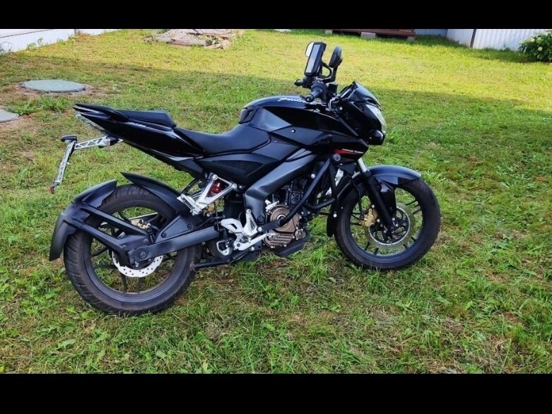 Bajaj Pulsar NS 200 6 naked bike 2015 ID 1122438808