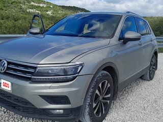 2019 Volkswagen Tiguan II, серый, 1500000 рублей, вид 1