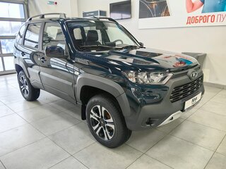 2025 Lada (ВАЗ) Niva I Рестайлинг (Travel), зелёный, 1734000 рублей, вид 1