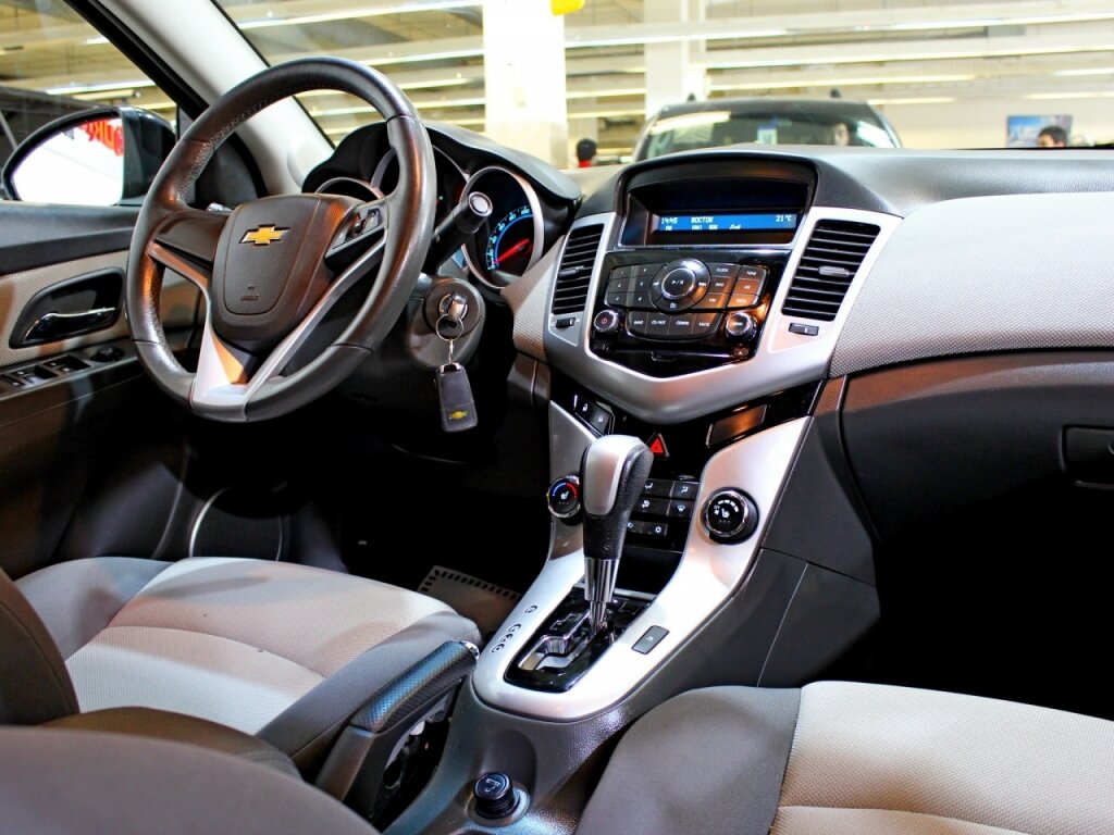 Шевроле круз что лучше автомат или механика - 84 фото