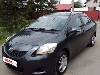 2008 Toyota Belta I, серый, 600000 рублей, вид 1