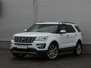 2017 Ford Explorer V Рестайлинг 2, белый, 2485000 рублей, вид 1