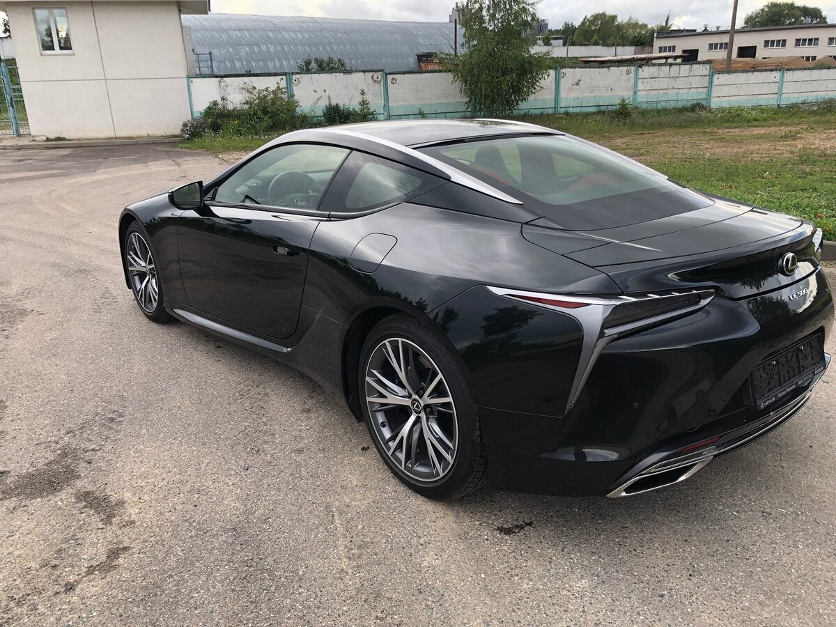 Lexus LC 500 черный