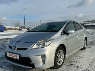 2011 Toyota Prius III Рестайлинг (XW30), серый, 1170000 рублей, вид 1