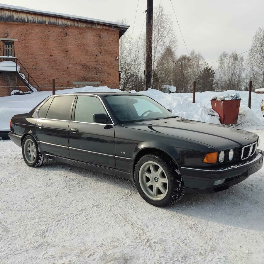 Купить б/у BMW 7 серии II (E32) 750Li 5.0 AT (300 л.с.) бензин автомат ...