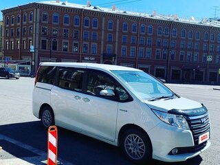 2014 Toyota Noah III (R80), белый, 1890000 рублей, вид 1