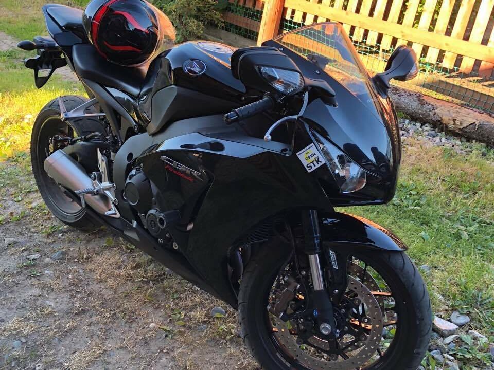 Мотоцикл авария Honda cbr1000rr Fireblade ДТП