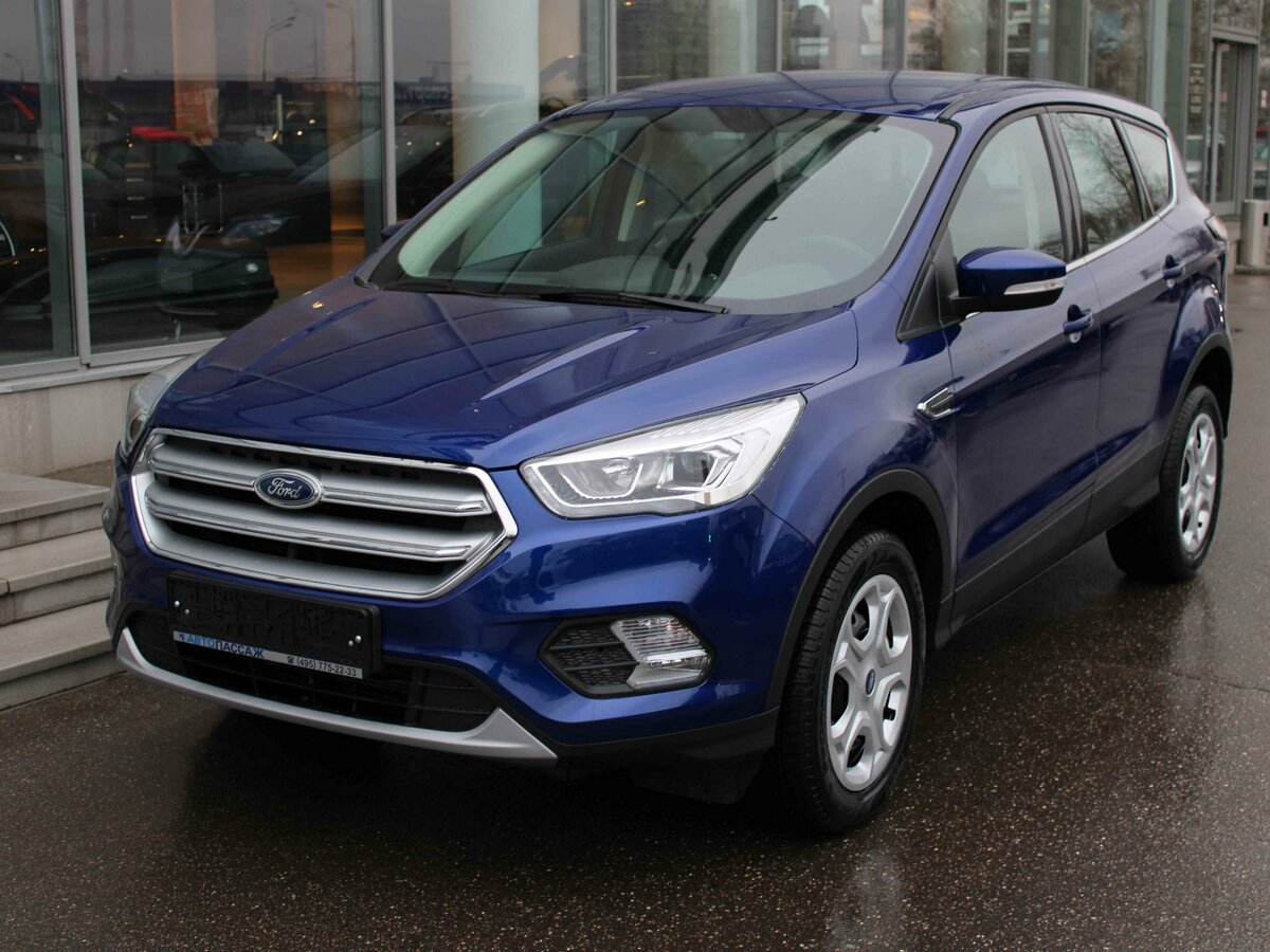 Ford Kuga 2015 синий
