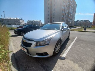 2012 Chevrolet Cruze I, серебристый, 910000 рублей, вид 1