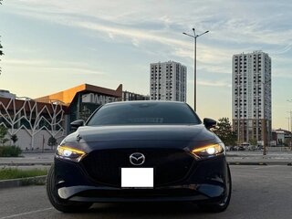 2022 Mazda 3 IV (BP), чёрный, 1600000 рублей, вид 1