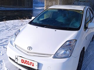 2011 Toyota Prius JDM II Рестайлинг (XW20), белый, 875000 рублей, вид 1