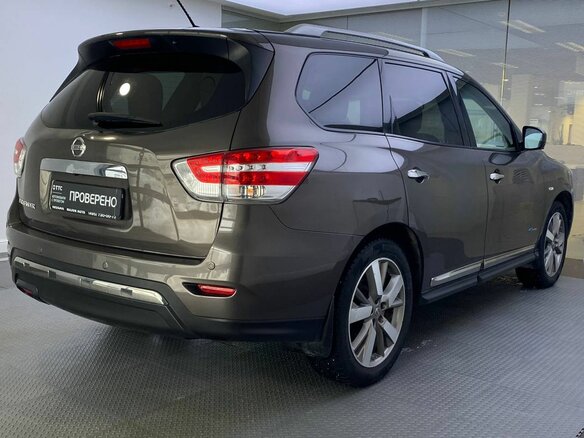 2014 Nissan Pathfinder IV, коричневый, 1785000 рублей - вид 4