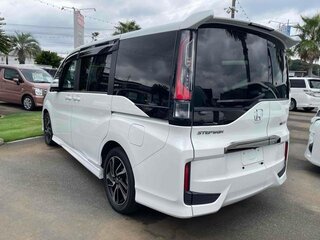 2022 Honda Stepwgn Spada V Рестайлинг, белый, 1800000 рублей, вид 5