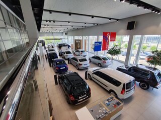 2026 Lada (ВАЗ) Vesta SW Cross I Рестайлинг (NG), серебристый, 2118000 рублей, вид 2