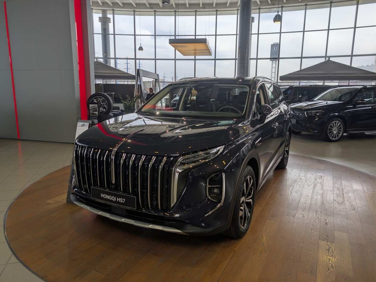 Hongqi HS7 II