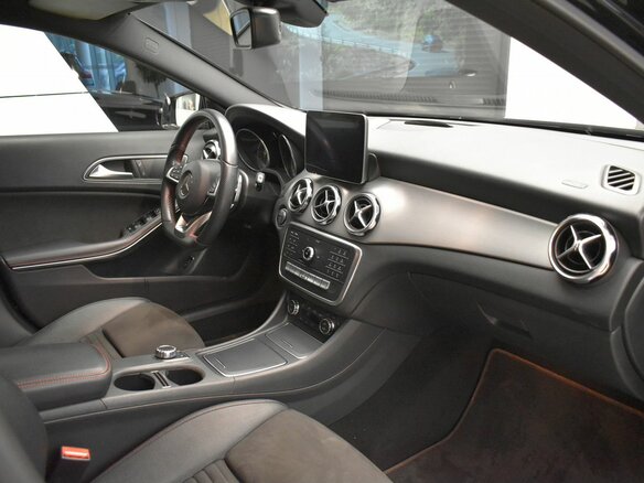 2017 Mercedes-Benz GLA 200 I (X156) Рестайлинг, чёрный, 2075000 рублей - вид 21