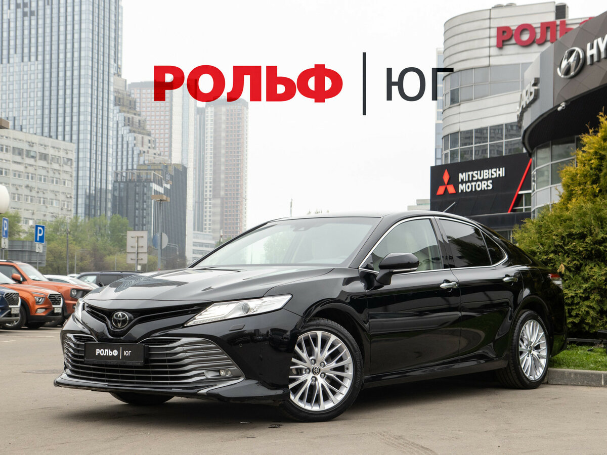 Toyota Camry VIII (XV70)