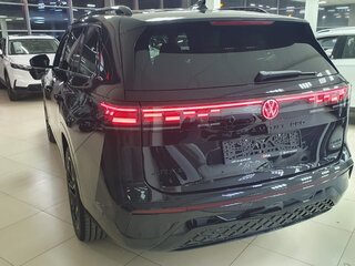 2025 Volkswagen Teramont Pro II (China Market), чёрный, 5799000 рублей, вид 4