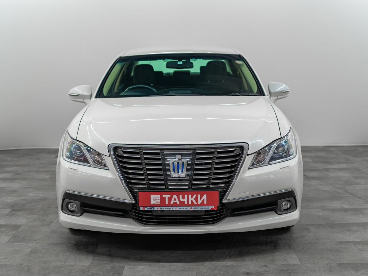 Toyota Crown XIV (S210)