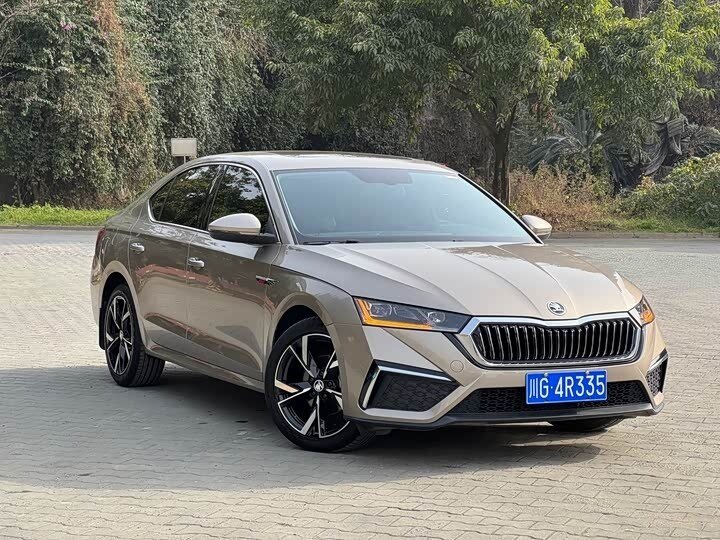 Skoda Octavia IV (A8)
