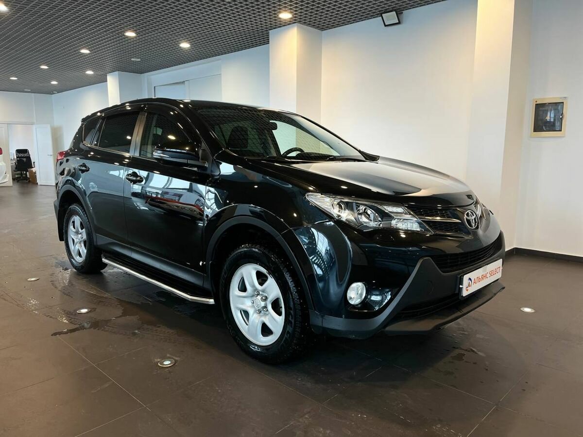Toyota RAV4 IV (XA40)