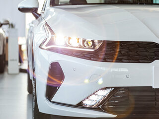 2024 Kia K5 III, белый, 4090000 рублей, вид 4