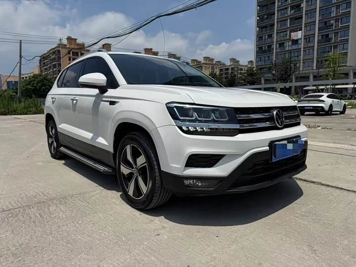 Volkswagen Tharu I