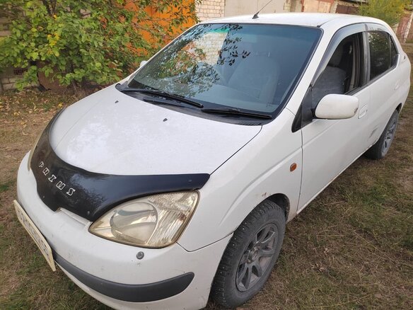 1999 Toyota Prius I (XW10), белый, 255000 рублей - вид 2