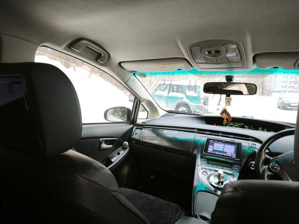 2010 Toyota Prius III (XW30), белый, 940000 рублей - вид 12