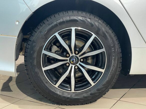 2017 Toyota Prius PHV ZVW52 Prime IV (XW50), серый, 1949000 рублей - вид 13