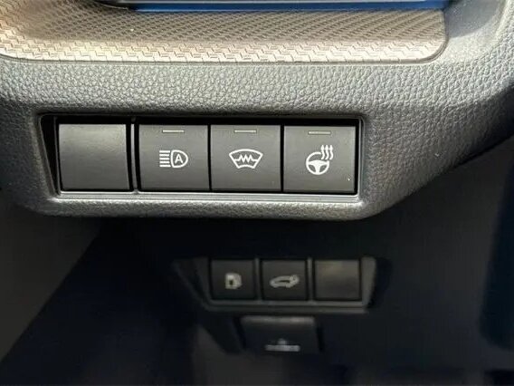 2025 Toyota Prius V (XW60), красный, 4489000 рублей - вид 16