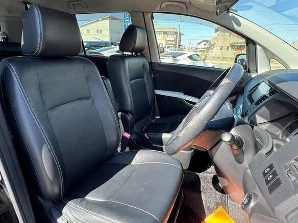 2017 Toyota ISis I Рестайлинг, чёрный, 1090333 рублей - вид 9