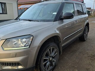 2017 Skoda Yeti I Рестайлинг, бежевый, 1390000 рублей, вид 1