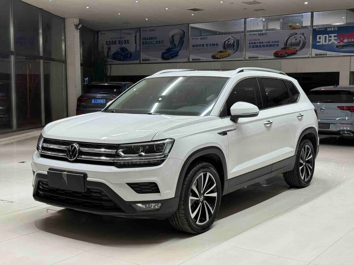 Volkswagen Tharu I