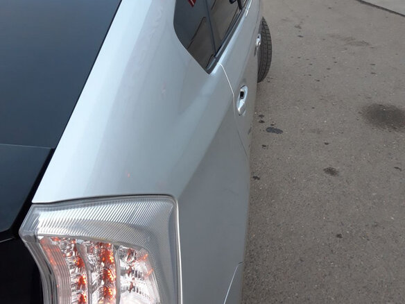 2011 Toyota Prius III (XW30), серебристый, 1299000 рублей - вид 17