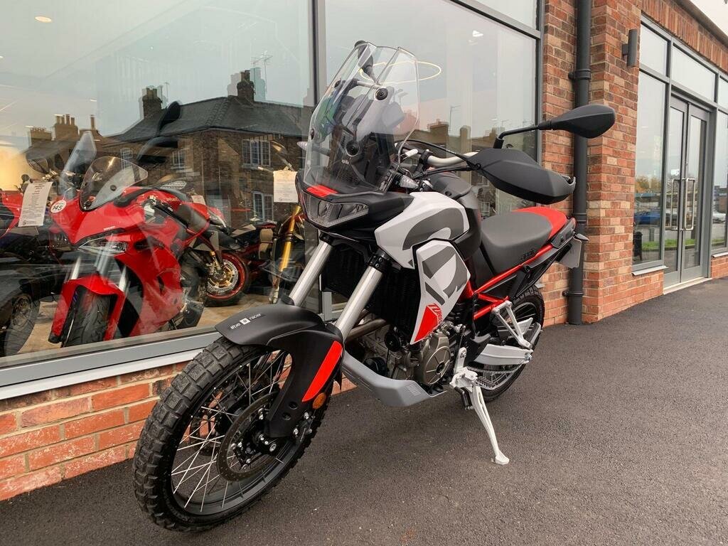 Aprilia Tuareg 660