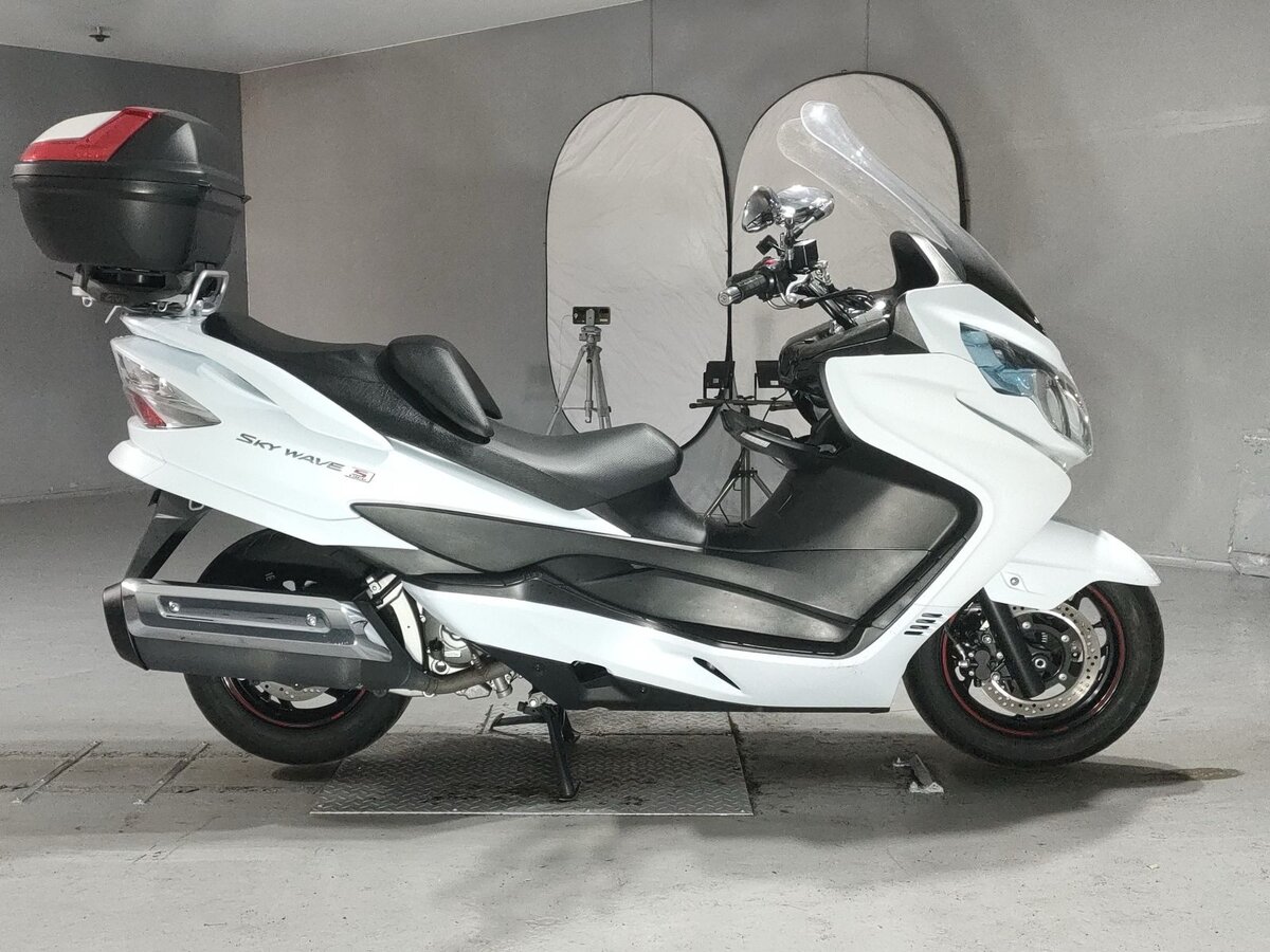 Suzuki Burgman (SkyWave) 400