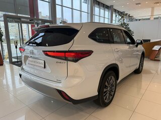 2025 Toyota Highlander IV (XU70), белый, 5500000 рублей, вид 5