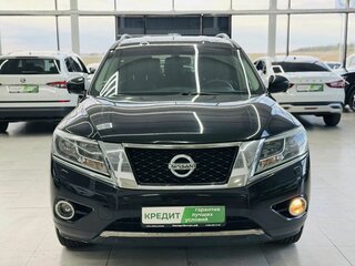 Nissan Pathfinder IV