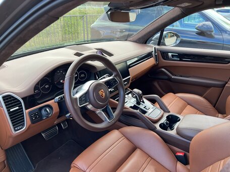 2018 Porsche Cayenne S III, серый, 7400000 рублей, вид 5