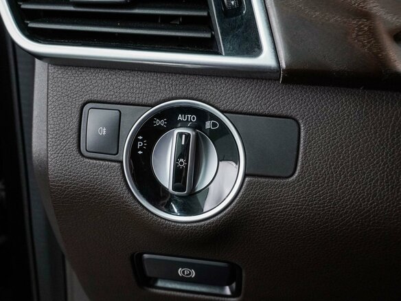 2017 Mercedes-Benz GLE 250 d I (W166), чёрный, 3660000 рублей - вид 12