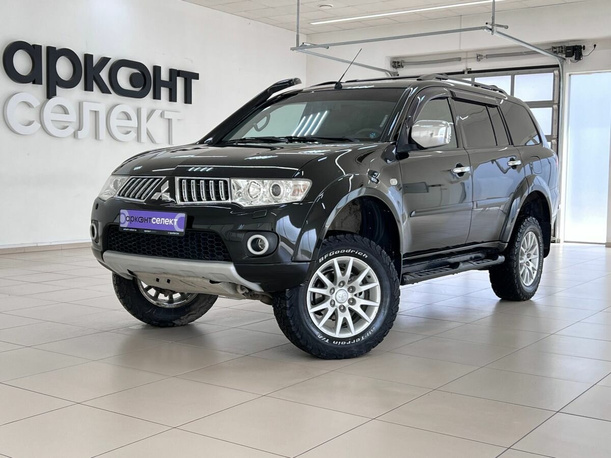 Mitsubishi Pajero Sport II