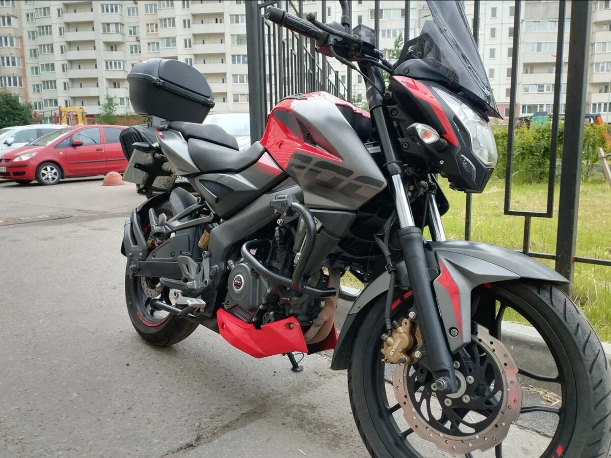 Bajaj Pulsar NS 200
