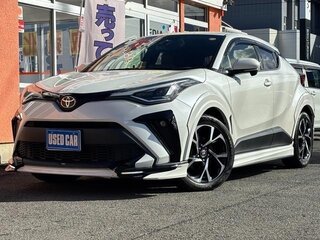2021 Toyota C-HR I Рестайлинг, белый, 1970000 рублей, вид 1