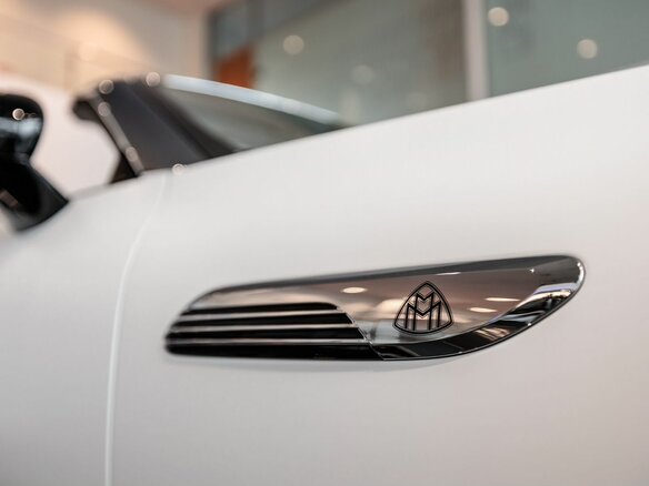 2025 Mercedes-Benz Maybach SL SL 680, белый, 36890000 рублей - вид 11