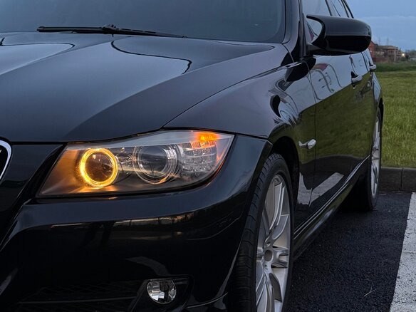 2009 BMW 3 серии 320i V (E90/E91/E92/E93) Рестайлинг, чёрный, 1150000 рублей - вид 1