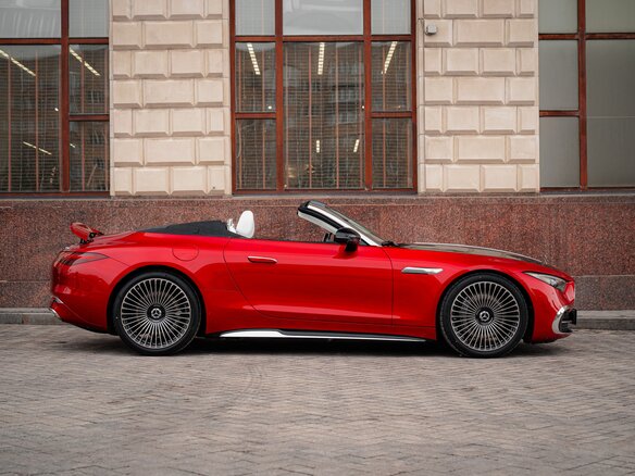 2026 Mercedes-Benz Maybach SL SL 680, красный, 39900000 рублей - вид 2