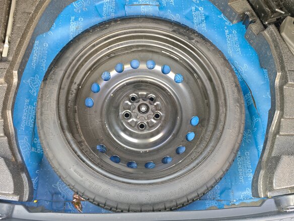 2019 Toyota Prius PHV ZVW52 Prime IV (XW50), серый, 2130000 рублей - вид 26